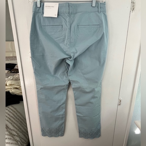 LOFT Blue Girlfriend Chino Pants Scalloped Eyelet Hem Size 10 Summer Beachy NWT - Picture 7 of 15